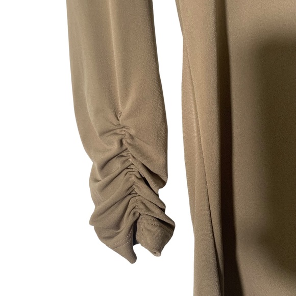 Susan graver tan XXS ruched sleeves liquid knit shirt comfort soft v neck - Picture 3 of 10